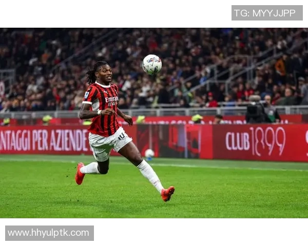 莱奥意甲赛场再度破门助力球队争冠展现超强实力 莱奥意甲赛场再度破门助力球队争冠展现超强实力