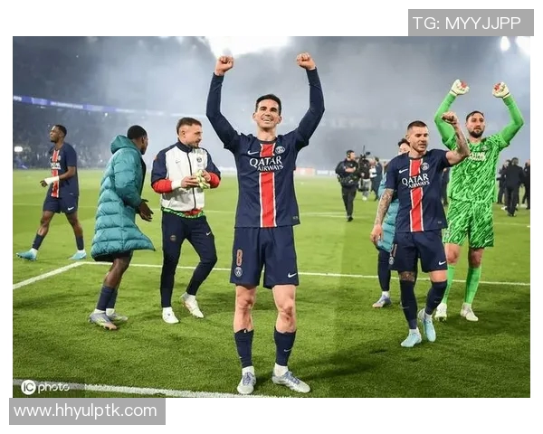 巴黎圣日耳曼在欧冠比赛中惨遭淘汰,内马尔遭遇批评和球迷不满 巴黎圣日耳曼在欧冠比赛中惨遭淘汰,内马尔遭遇批评和球迷不满