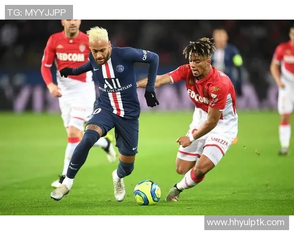 巴黎圣日耳曼大比分战胜里尔，继续领跑法甲榜首！